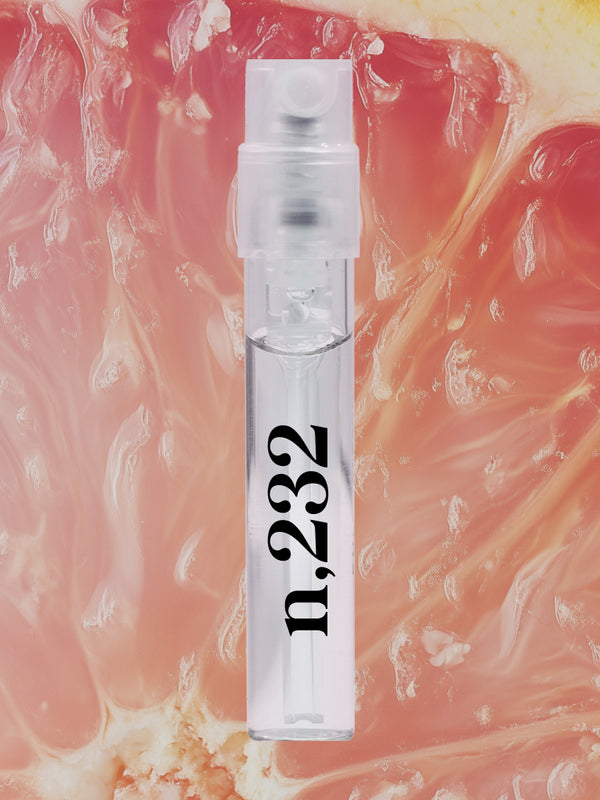 n,232 Sample | Grapefruit, Leather, Vetiver